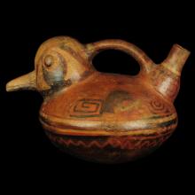 Vase-�trier en forme d�oisillon